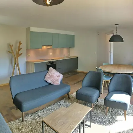 Renovated With Sauna, Close To Διαμέρισμα Vielsalm